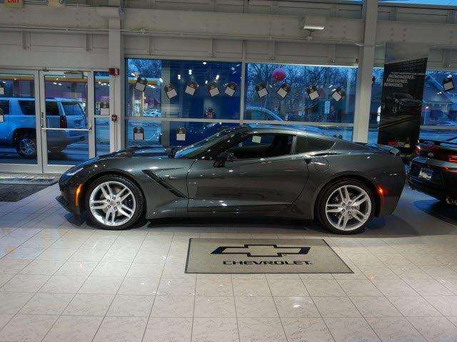 2017 Chevrolet Corvette Stingray Z51 2dr Coupe w/1LT